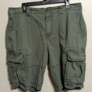 Mossimo Supply Cargo Shorts Size 36  Green